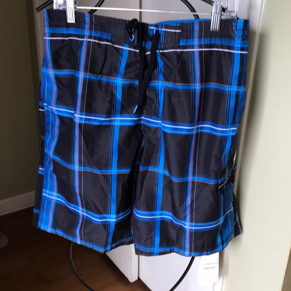 Speedo men swimming short sz medium NWT